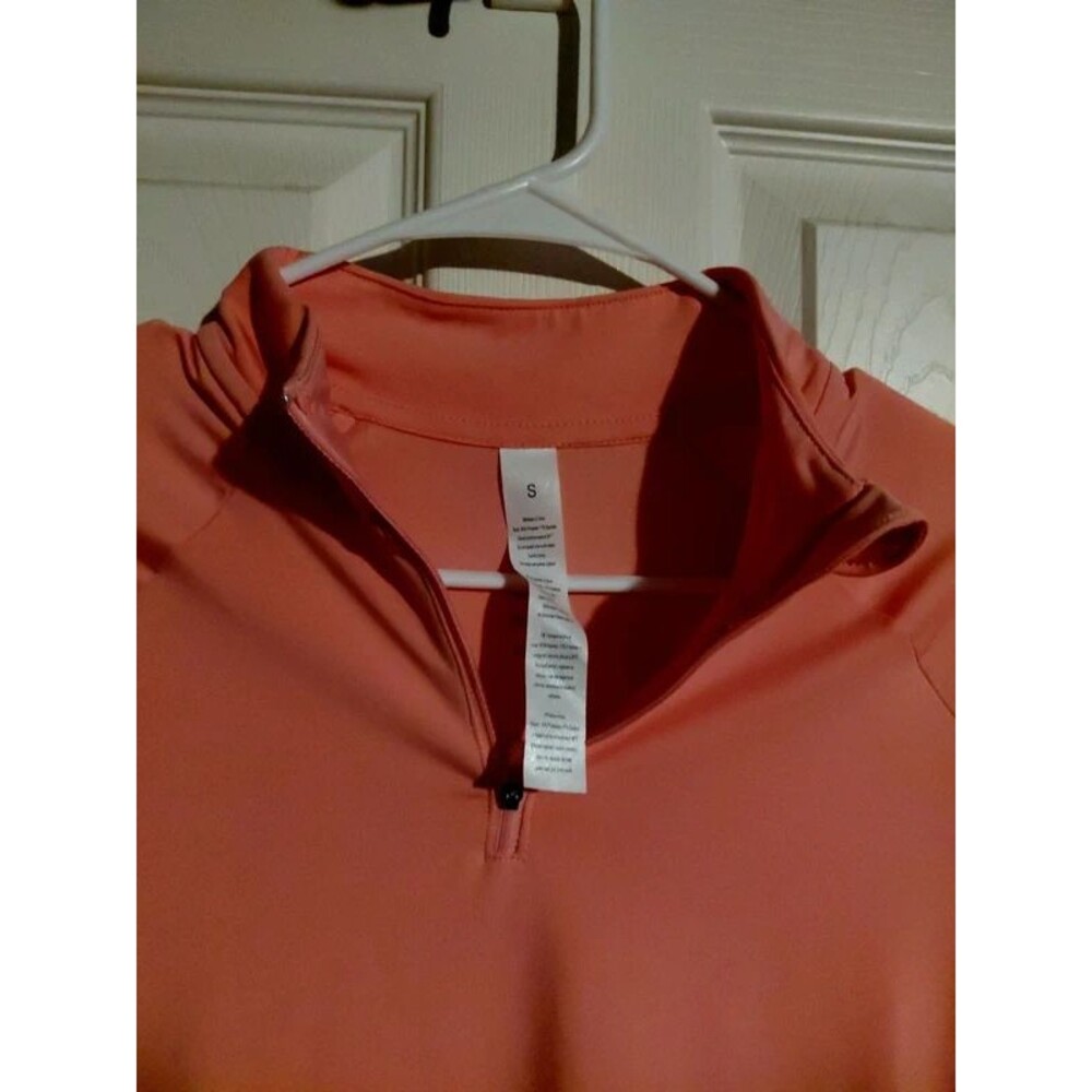 Active pullover-S NWT - Picture 6 of 8